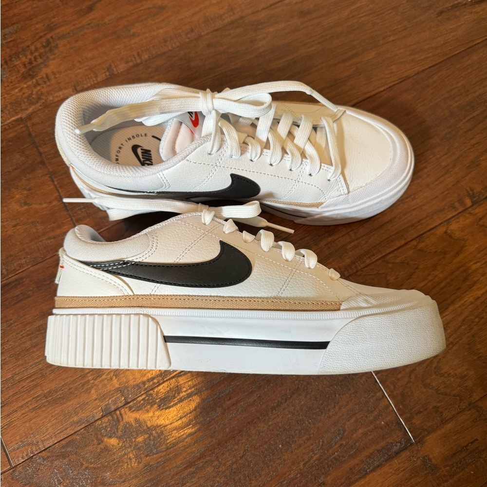 Nike Court Legacy Lift